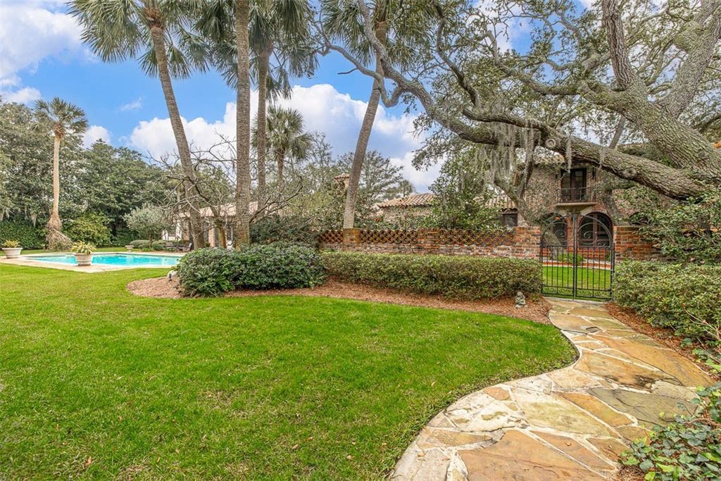 Spanish Inspired Two Story Residence by Francis Abreu Hits Georgia Market at 8.475 Million 7