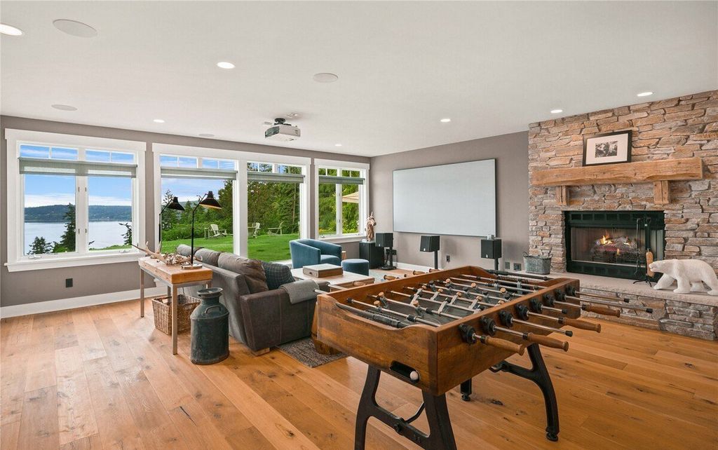 Spectacular Equestrian Estate with Panoramic Saratoga Passage Views in Washington Listed for 5 Million 19