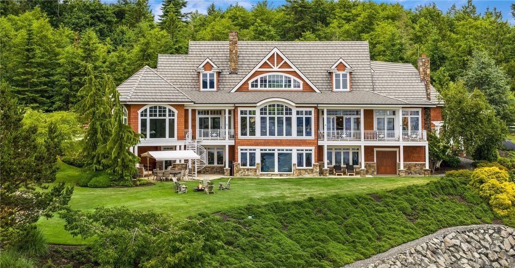 Spectacular Equestrian Estate with Panoramic Saratoga Passage Views in Washington Listed for 5 Million 23
