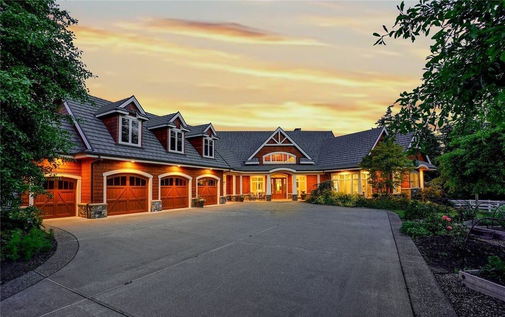 Spectacular Equestrian Estate with Panoramic Saratoga Passage Views in Washington Listed for 5 Million 34