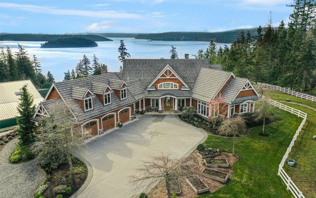 Spectacular Equestrian Estate with Panoramic Saratoga Passage Views in Washington Listed for 5 Million 38