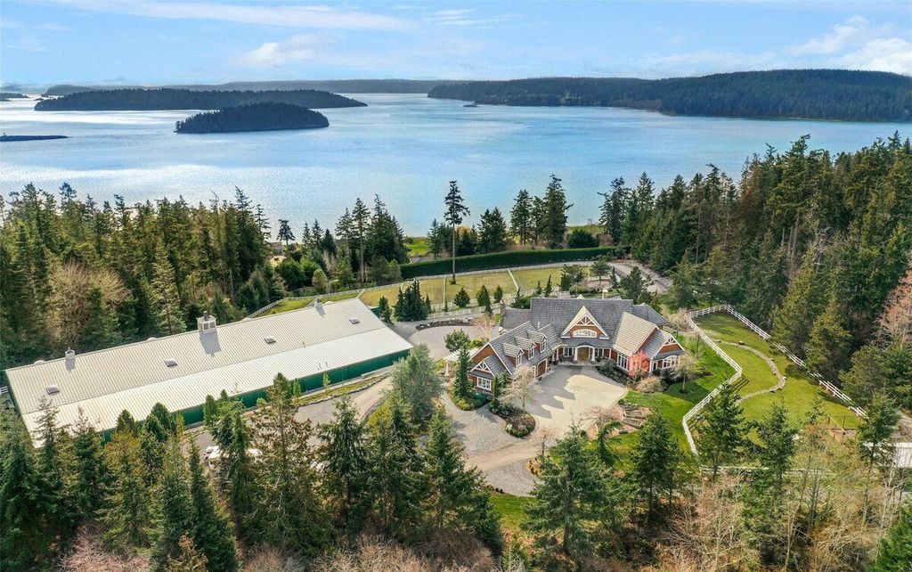 Spectacular Equestrian Estate with Panoramic Saratoga Passage Views in Washington Listed for 5 Million 4