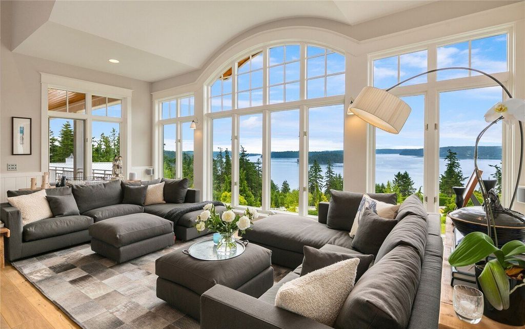 Spectacular Equestrian Estate with Panoramic Saratoga Passage Views in Washington Listed for 5 Million 5