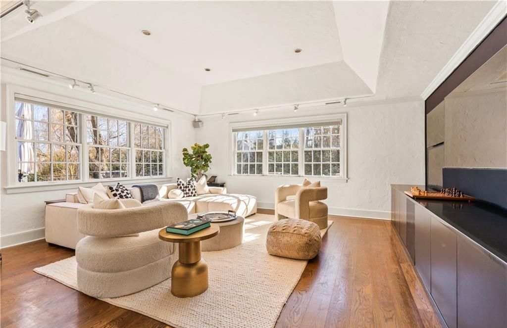 Stone Manor Splendor Unrivaled Amenities Character and Proximity in New York for 5.3 Million 18