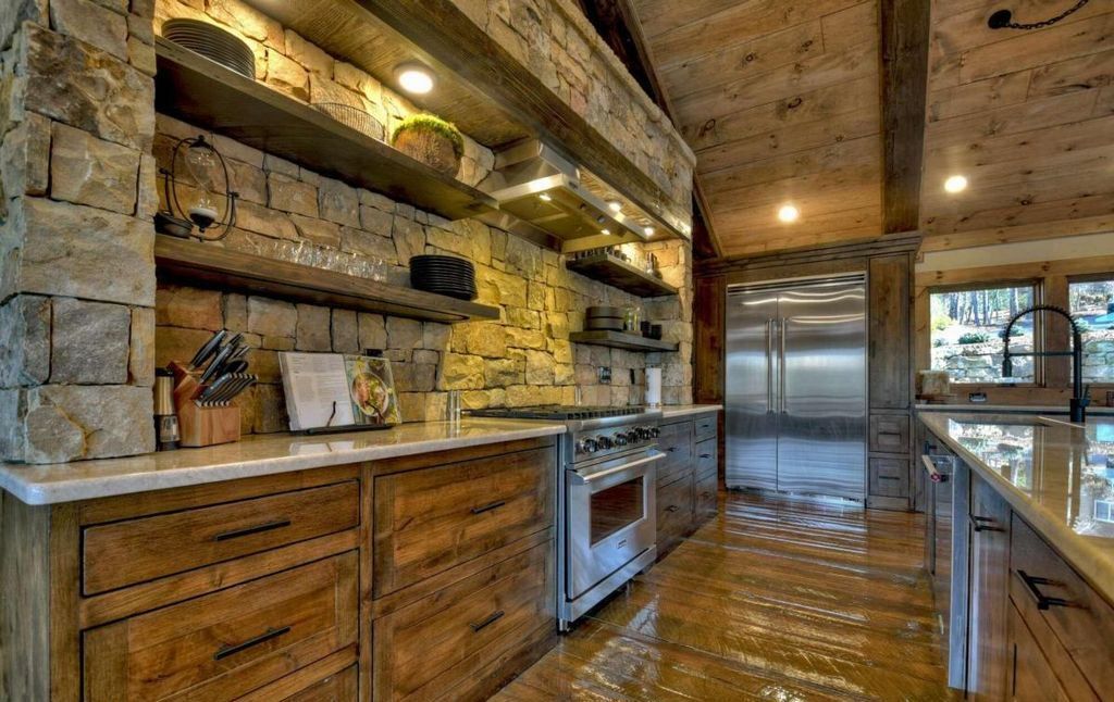 Sumners Style Fully Remodeled Lakefront Gem Asks for 6.8 Million 12