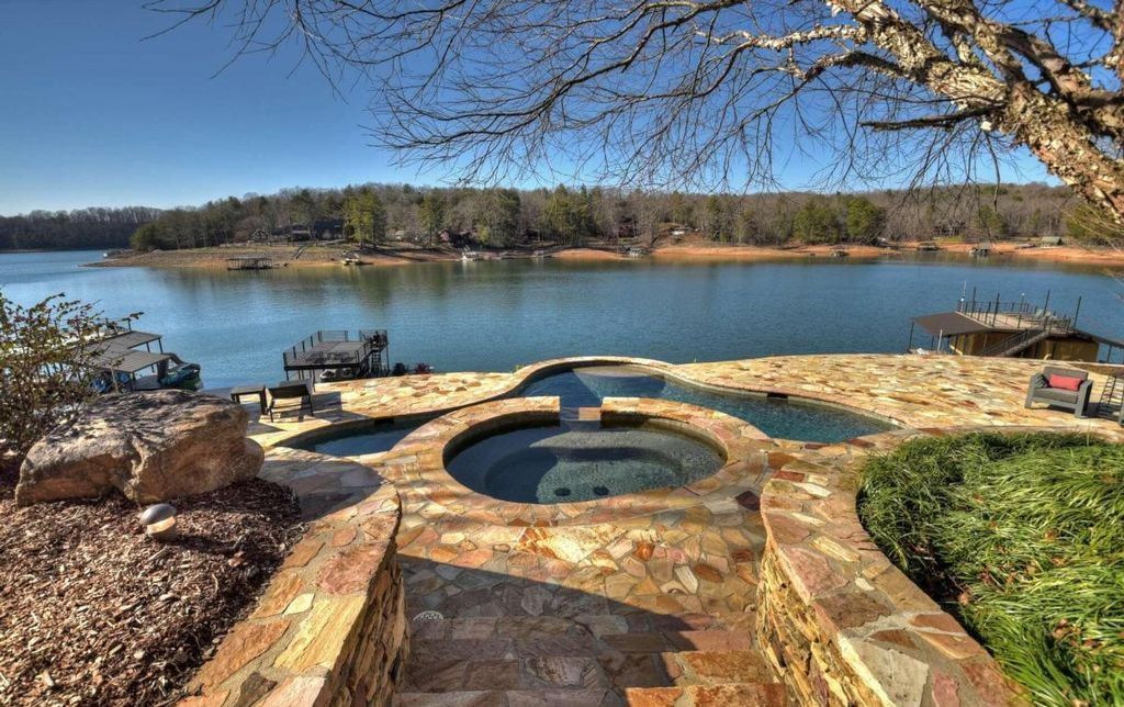 Sumners Style Fully Remodeled Lakefront Gem Asks for 6.8 Million 48