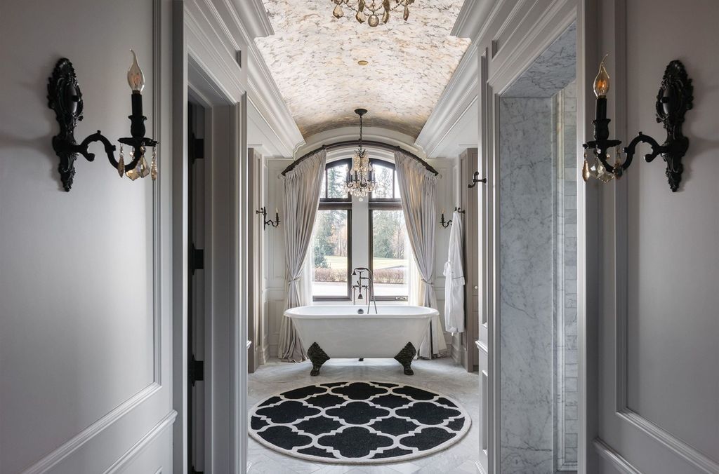 Tannin Manor Exceptional 28.75 Acre Estate in Canada Asking for C35 Million 22