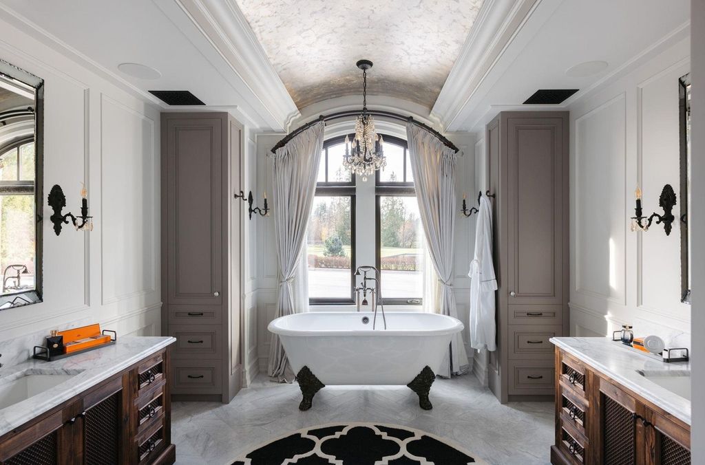 Tannin Manor Exceptional 28.75 Acre Estate in Canada Asking for C35 Million 23