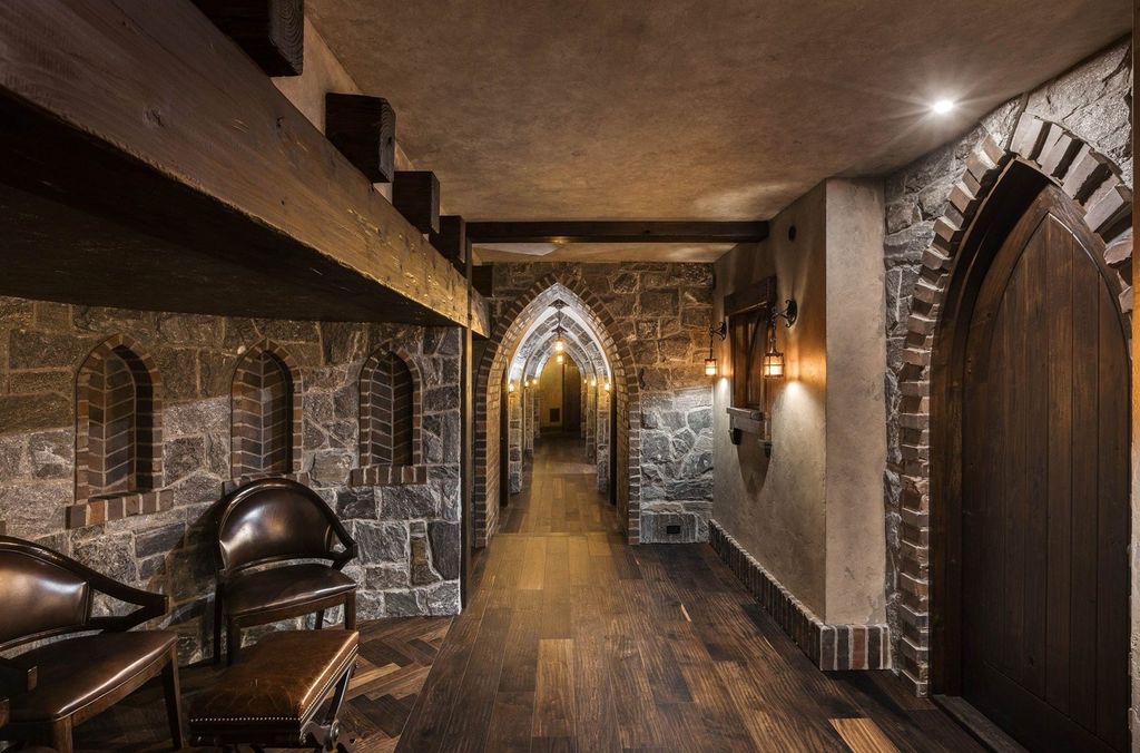 Tannin Manor Exceptional 28.75 Acre Estate in Canada Asking for C35 Million 28