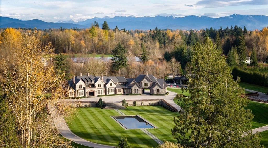 Tannin Manor Exceptional 28.75 Acre Estate in Canada Asking for C35 Million 4