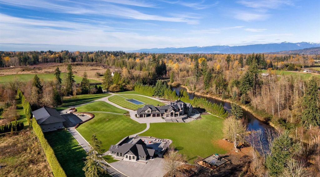 Tannin Manor Exceptional 28.75 Acre Estate in Canada Asking for C35 Million 6