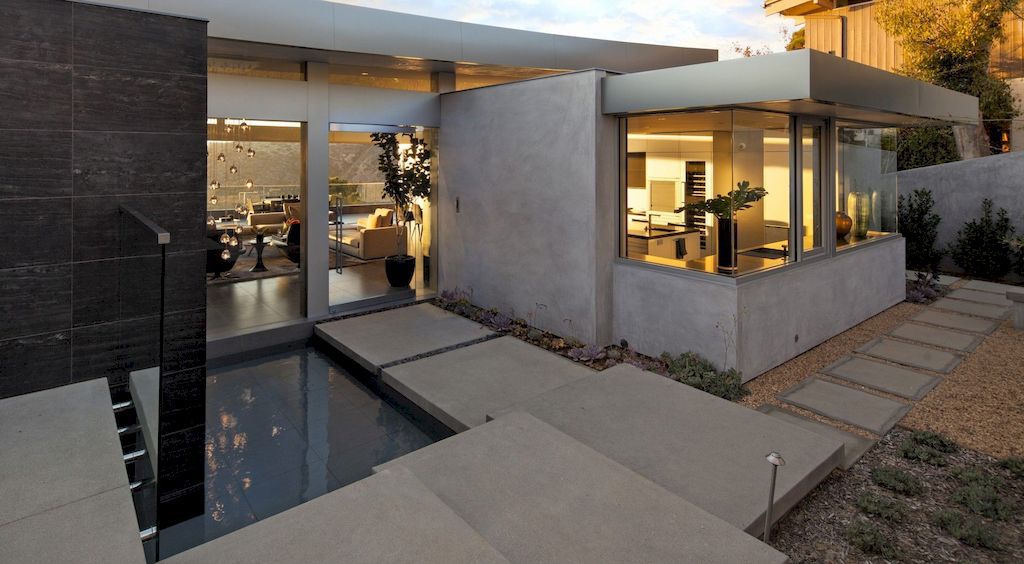 Temple Hills House, exceptional residence by McClean Design