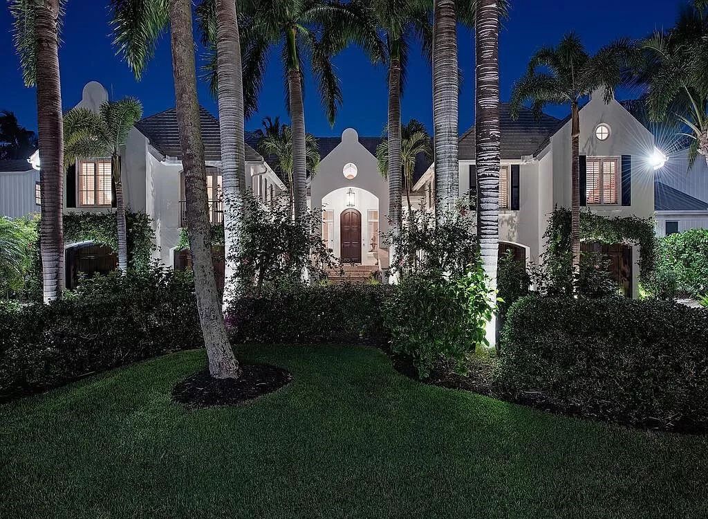 Welcome to 1750 4th St S, Naples, FL 34102, where coastal luxury meets unbeatable convenience just 4 blocks from the beach and 3rd St.