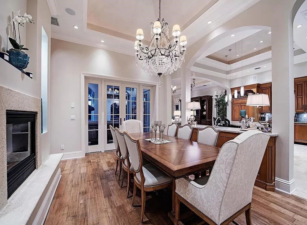 Welcome to 1750 4th St S, Naples, FL 34102, where coastal luxury meets unbeatable convenience just 4 blocks from the beach and 3rd St.