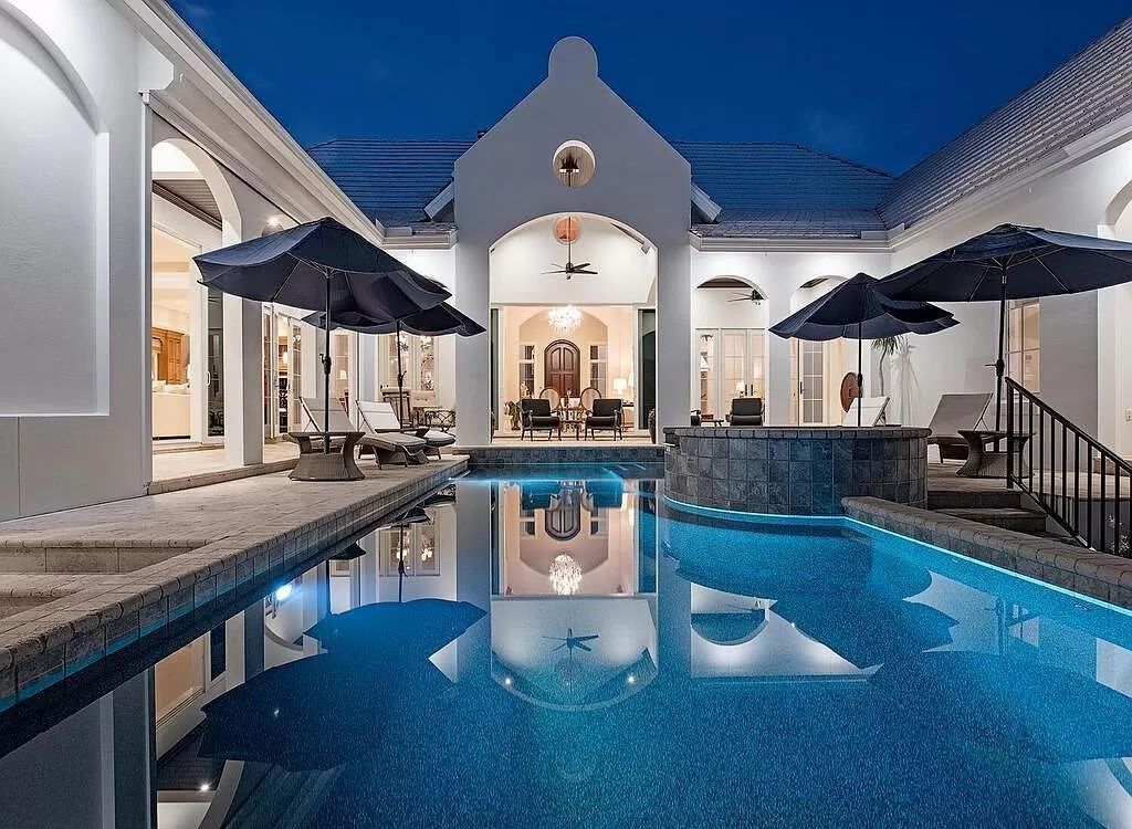 Welcome to 1750 4th St S, Naples, FL 34102, where coastal luxury meets unbeatable convenience just 4 blocks from the beach and 3rd St.
