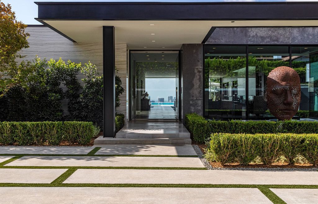 Tower Grove I House, a Hillside Retreat by McClean Design
