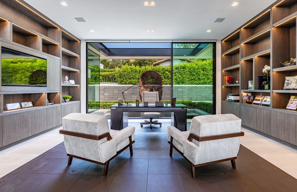 Tower Grove I House, a Hillside Retreat by McClean Design