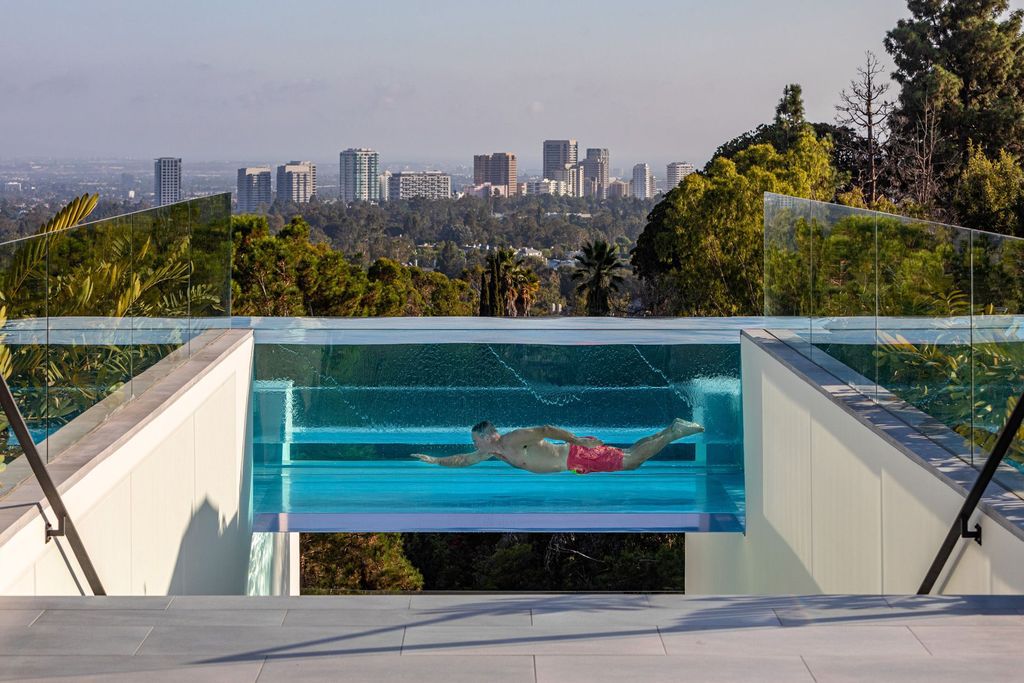 Tower Grove I House, a Hillside Retreat by McClean Design