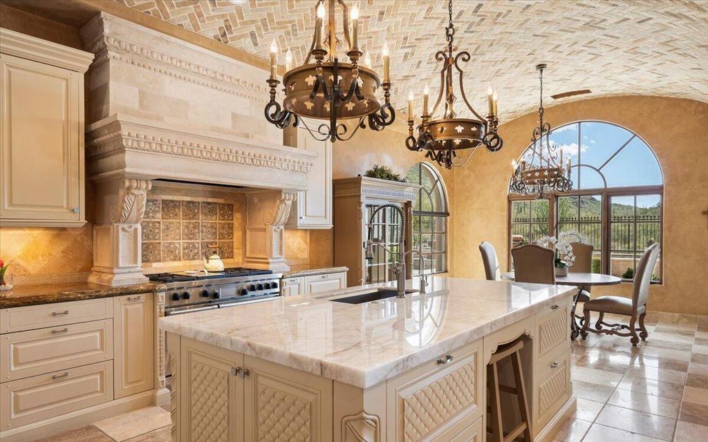 Ultimate Luxury Living Silverleafs Hillside Custom Estate with Breathtaking Views Offered at 10.5 Million 22