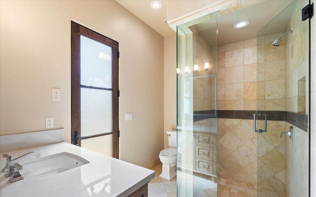 Ultimate Luxury Living Silverleafs Hillside Custom Estate with Breathtaking Views Offered at 10.5 Million 41