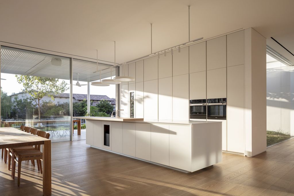V house in Israel by Blatman Cohen architecture design 13