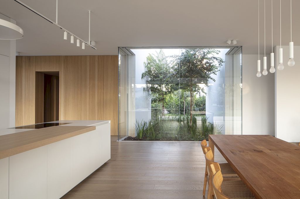 V house in Israel by Blatman Cohen architecture design