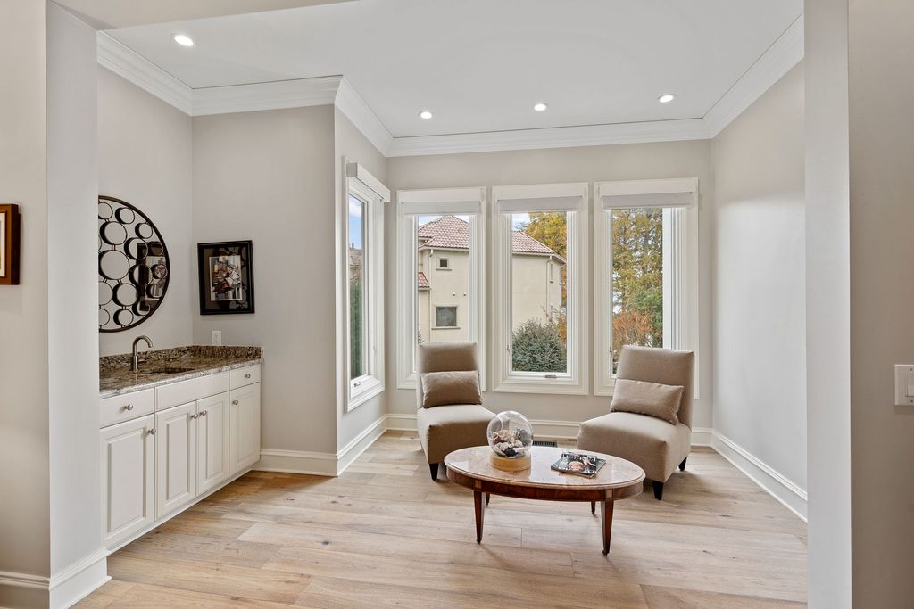 Waterfront Oasis A Captivating Gem in North Carolina Offered at 3.395 Million 20