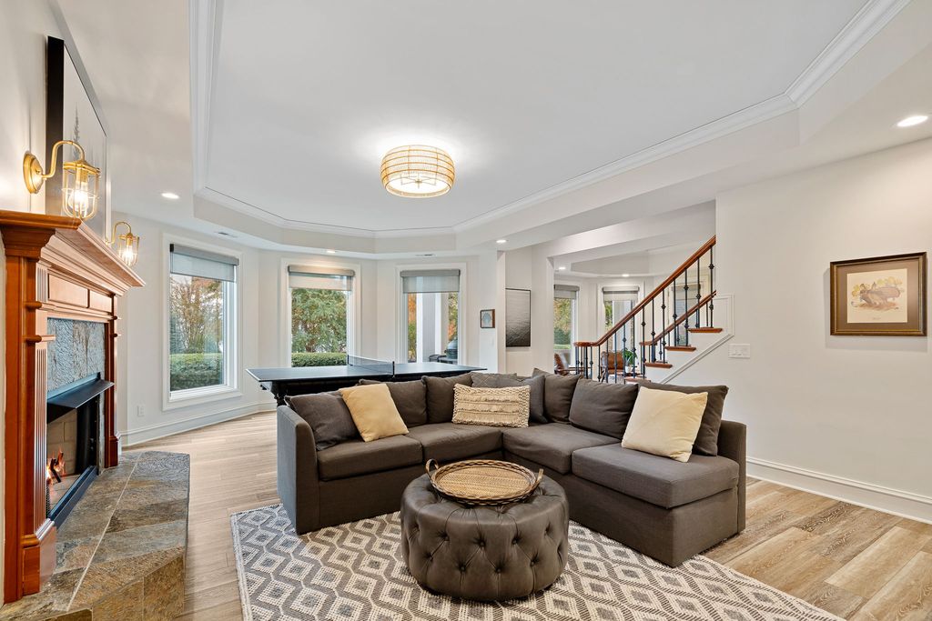 Waterfront Oasis A Captivating Gem in North Carolina Offered at 3.395 Million 34