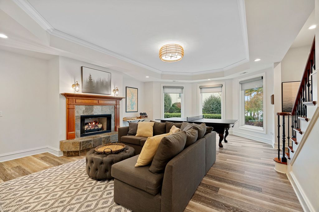 Waterfront Oasis A Captivating Gem in North Carolina Offered at 3.395 Million 36