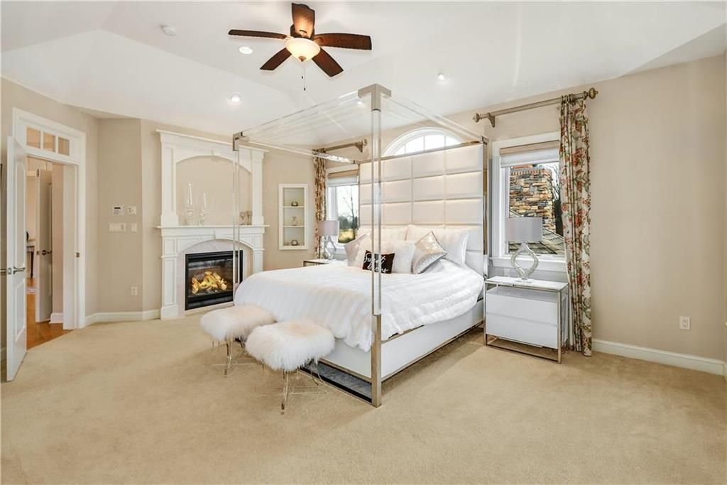 White Acre Manor Pennsylvania Property Listed at 2.95 Million 27