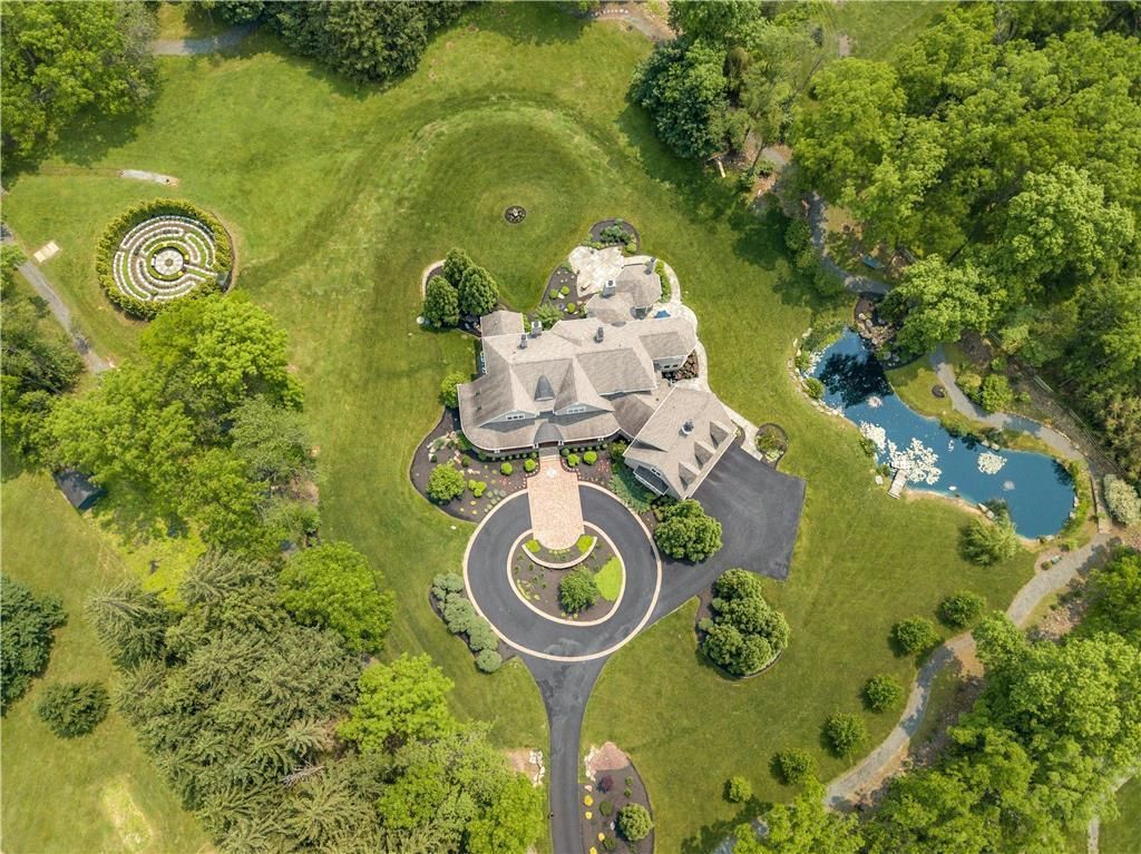 White Acre Manor Pennsylvania Property Listed at 2.95 Million 3