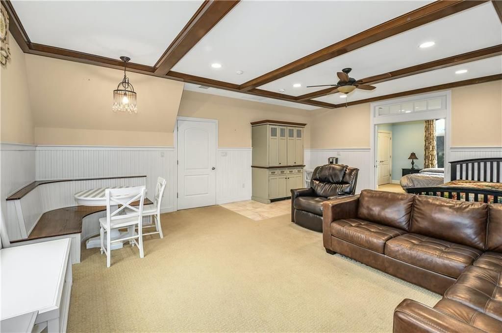 White Acre Manor Pennsylvania Property Listed at 2.95 Million 36