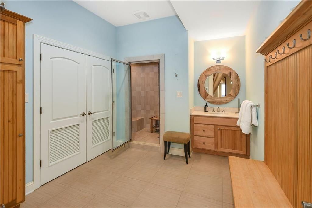 White Acre Manor Pennsylvania Property Listed at 2.95 Million 42