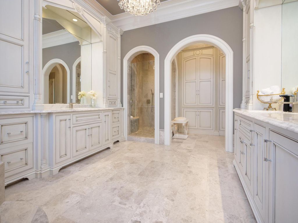 12768 Highwick Circle Home in Knoxville, Tennessee. Explore the epitome of luxury living at this architectural masterpiece nestled in prestigious Bridgemore. Perched atop Farragut's highest point, this one-of-a-kind home offers breathtaking views of the mountains and lake. 