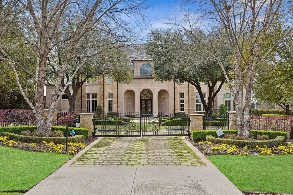 5112 Palomar Ln Dallas TX 75229 12