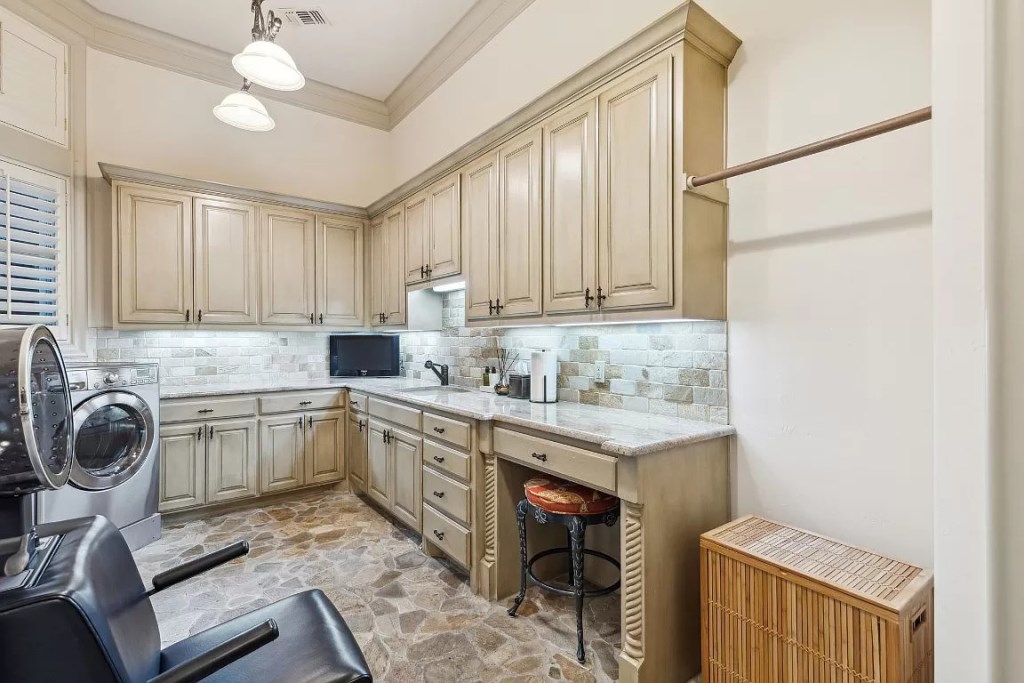 5112 Palomar Ln Dallas TX 75229 15