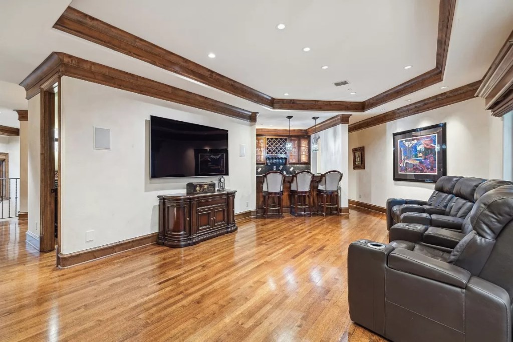 5112 Palomar Ln Dallas TX 75229 24