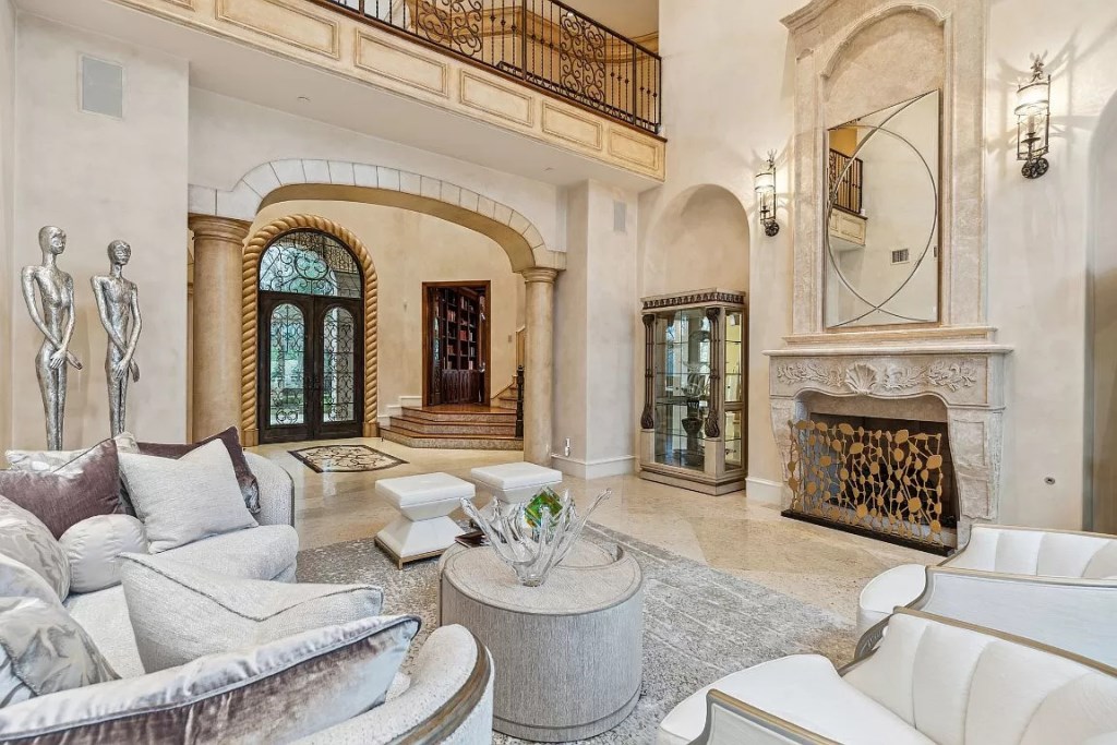 5112 Palomar Ln Dallas TX 75229 8