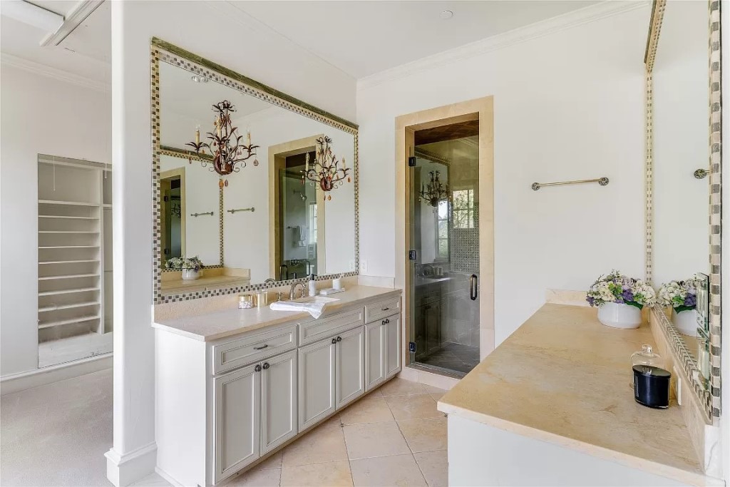 5315 Ursula Ln Dallas TX 75229 24