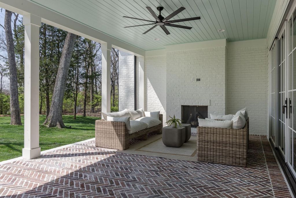 715 Greeley Drive Home in Nashville, Tennessee. Discover the epitome of refined luxury living in this meticulously crafted Southern Traditional home by Vintage South Development. Boasting 5 bedrooms, 5.5 bathrooms, and a wealth of functional spaces including a home gym and two rec rooms, this home seamlessly blends classic architecture with modern innovation. 