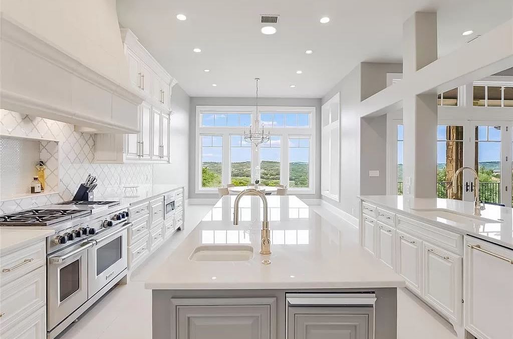 7849 Escala Dr Austin TX 78735 16