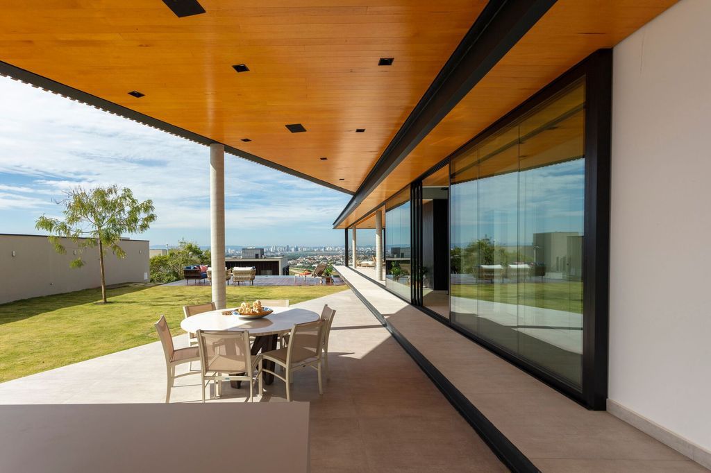 Apua House Showcases Elevated Elegance by Aoki Arquitetura 12