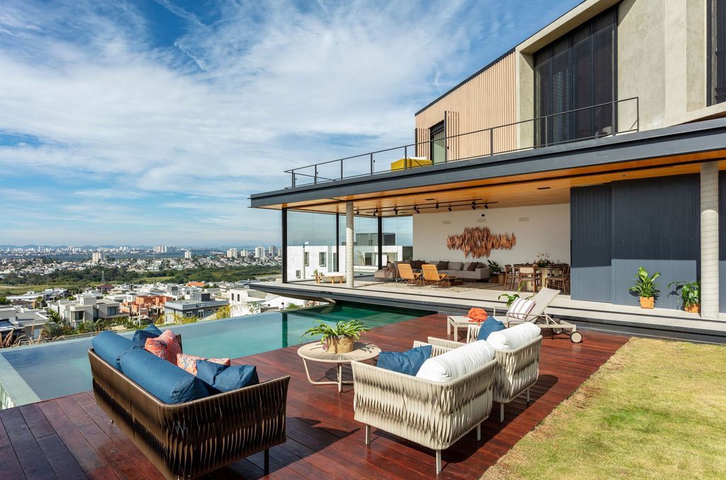 Apuã House Showcases Elevated Elegance by Aoki Arquitetura