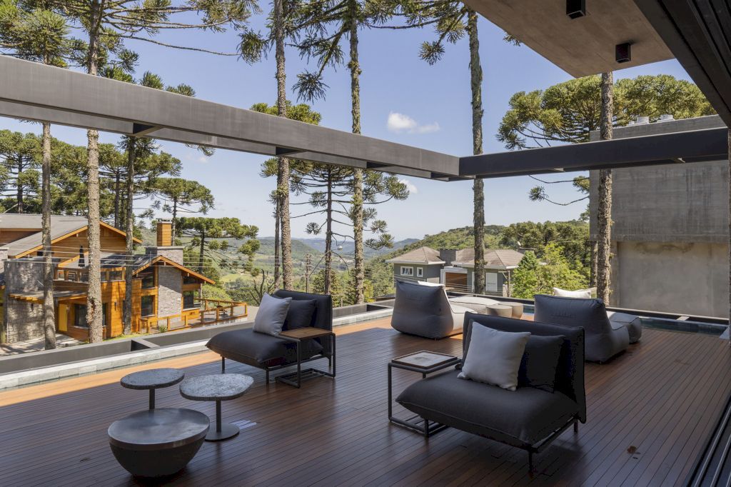 K House, striking multi-volume house by Mayresse Arquitetura