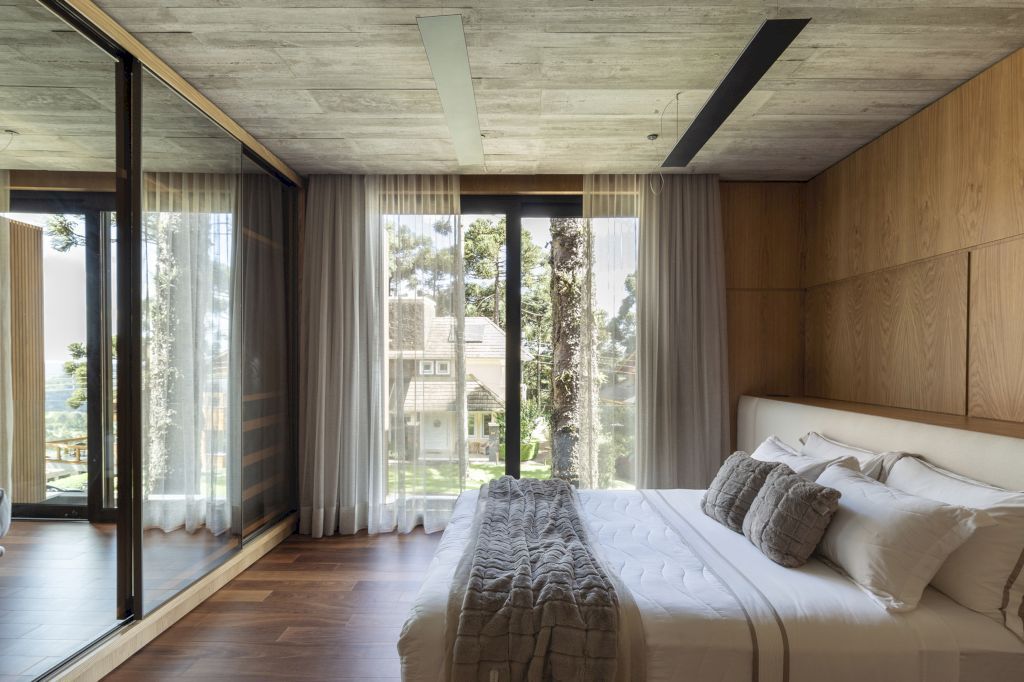 K House, striking multi-volume house by Mayresse Arquitetura
