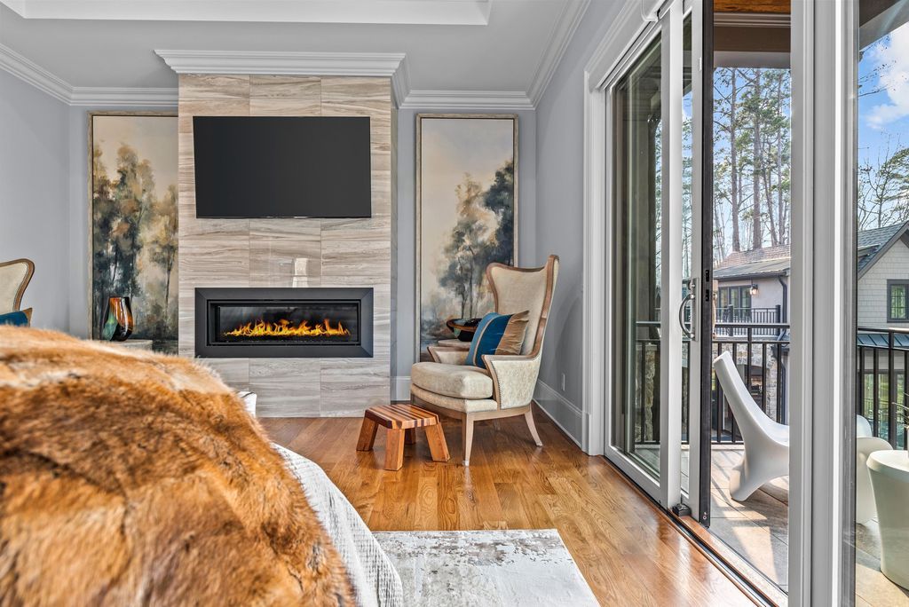 Exclusive Luxury Lake Estate at Reynolds Lake Oconee Hits Market at 6.9 Million 18