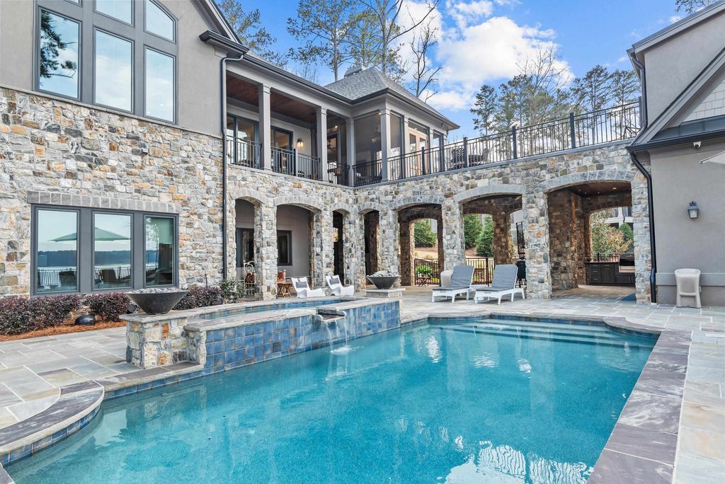 Exclusive Luxury Lake Estate at Reynolds Lake Oconee Hits Market at 6.9 Million 31