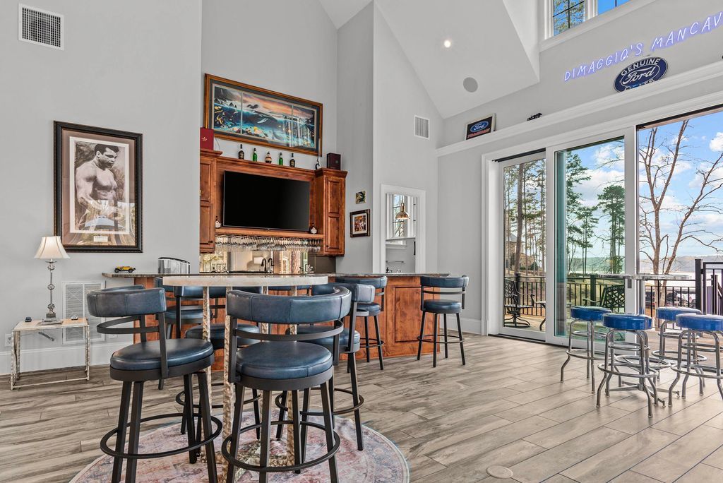 Exclusive Luxury Lake Estate at Reynolds Lake Oconee Hits Market at 6.9 Million 57