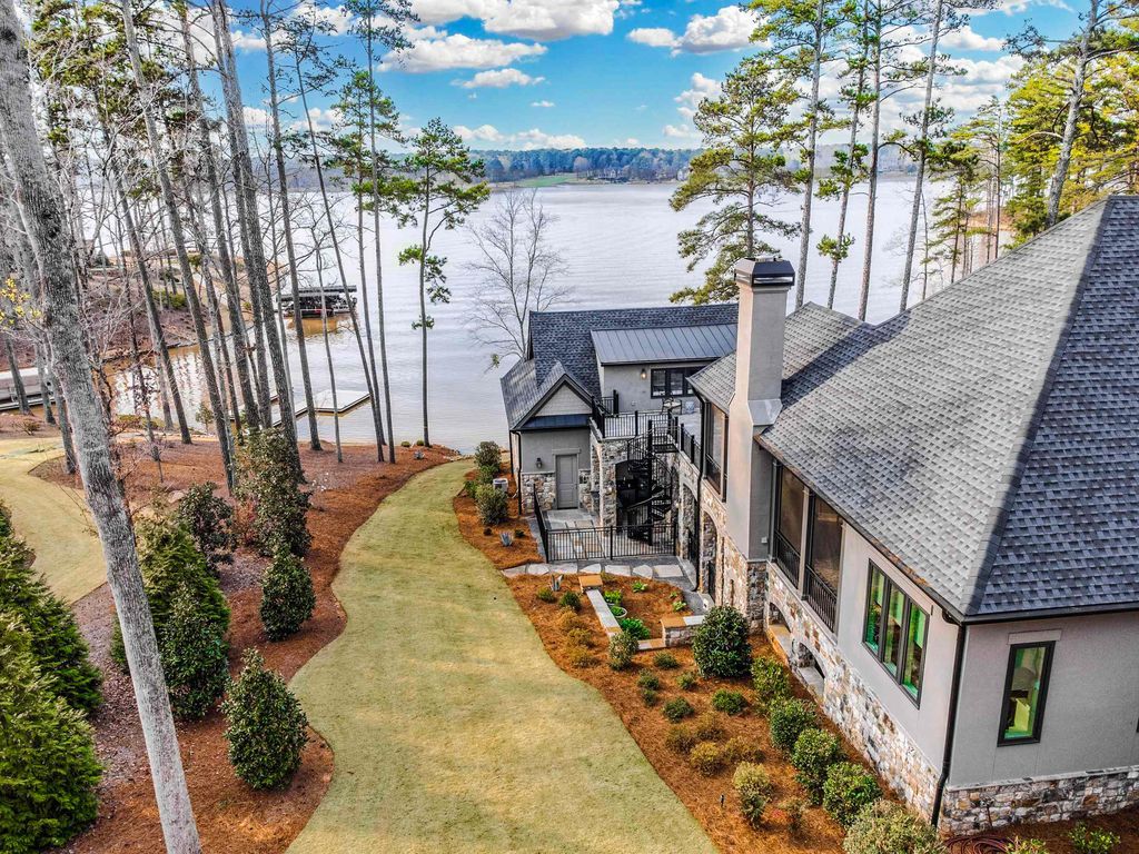 Exclusive Luxury Lake Estate at Reynolds Lake Oconee Hits Market at 6.9 Million 8
