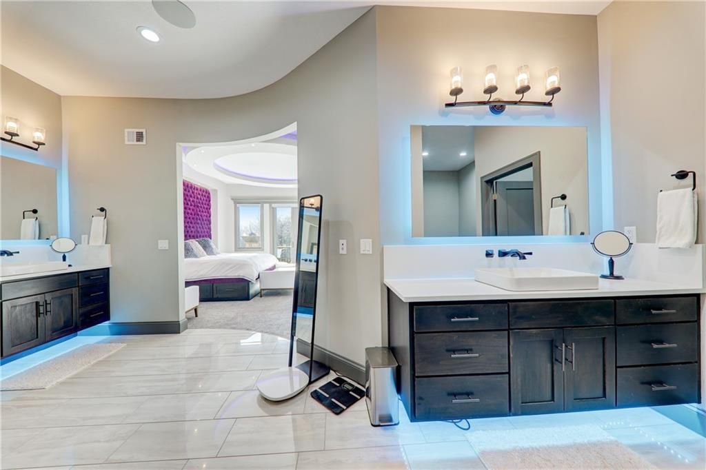 Exquisite Retreat Stunning 3 Acre Home in Parkville Missouri Offered at 2.25 Million 24